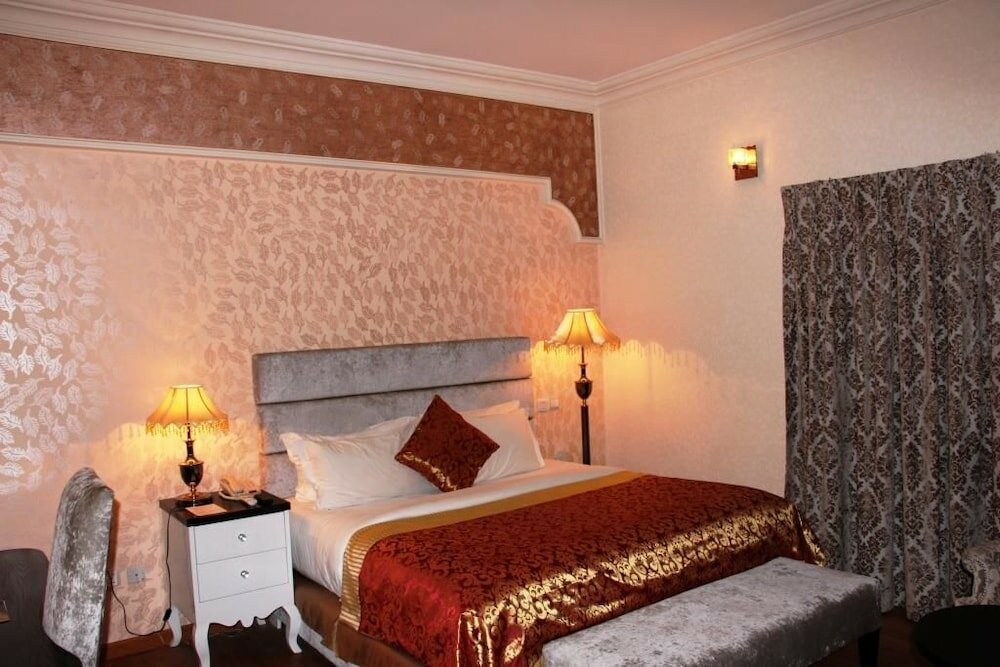 Фото Sandralia Hotel