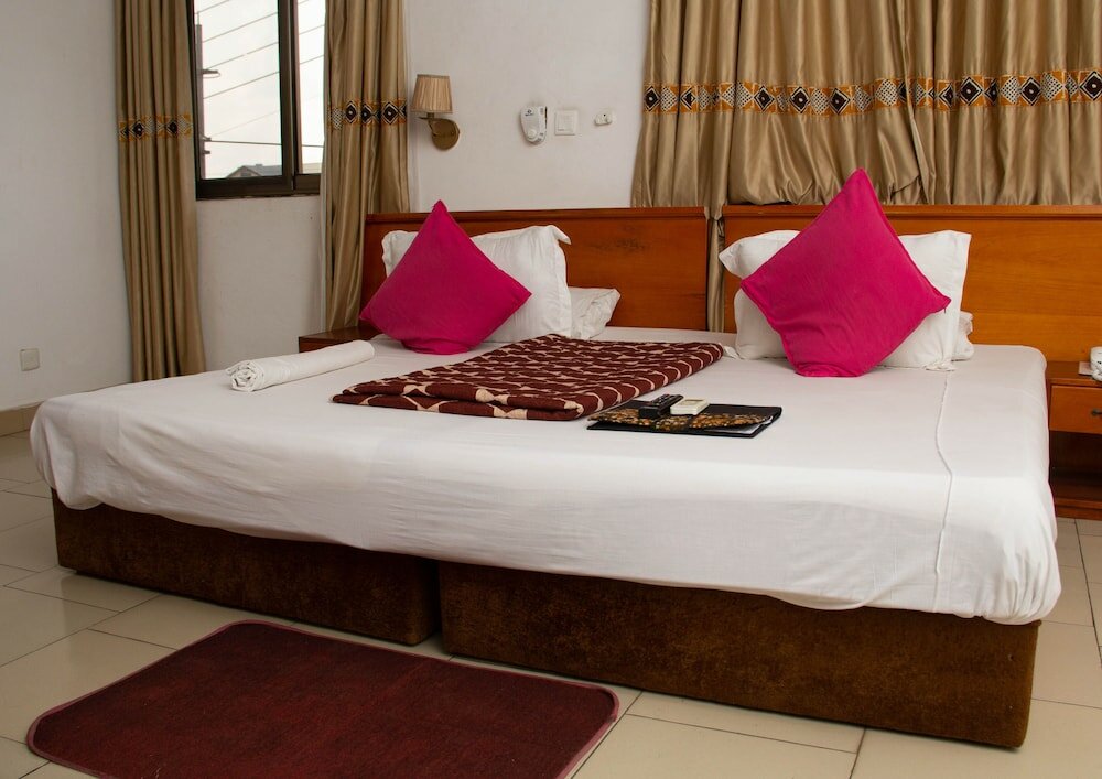 Фото Asantewaa Premier