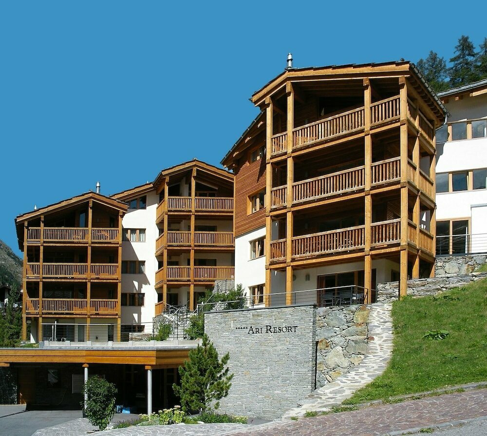 Apartments Ari Resort, Valais, photo
