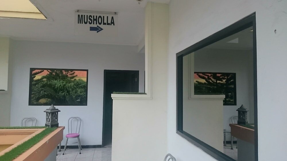 Фото Hotel Sinar 2