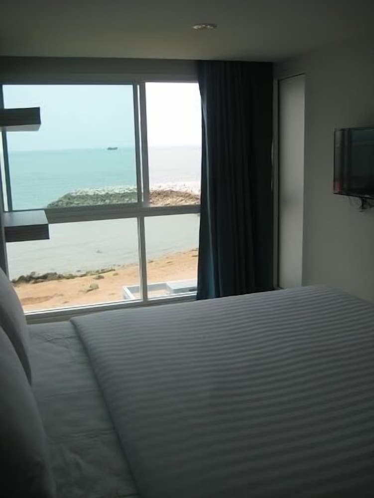 Фото Nantra Pattaya Baan Ampoe Beach