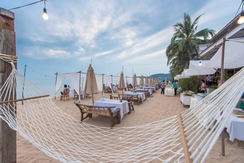 Фото Maldives Beach Resort