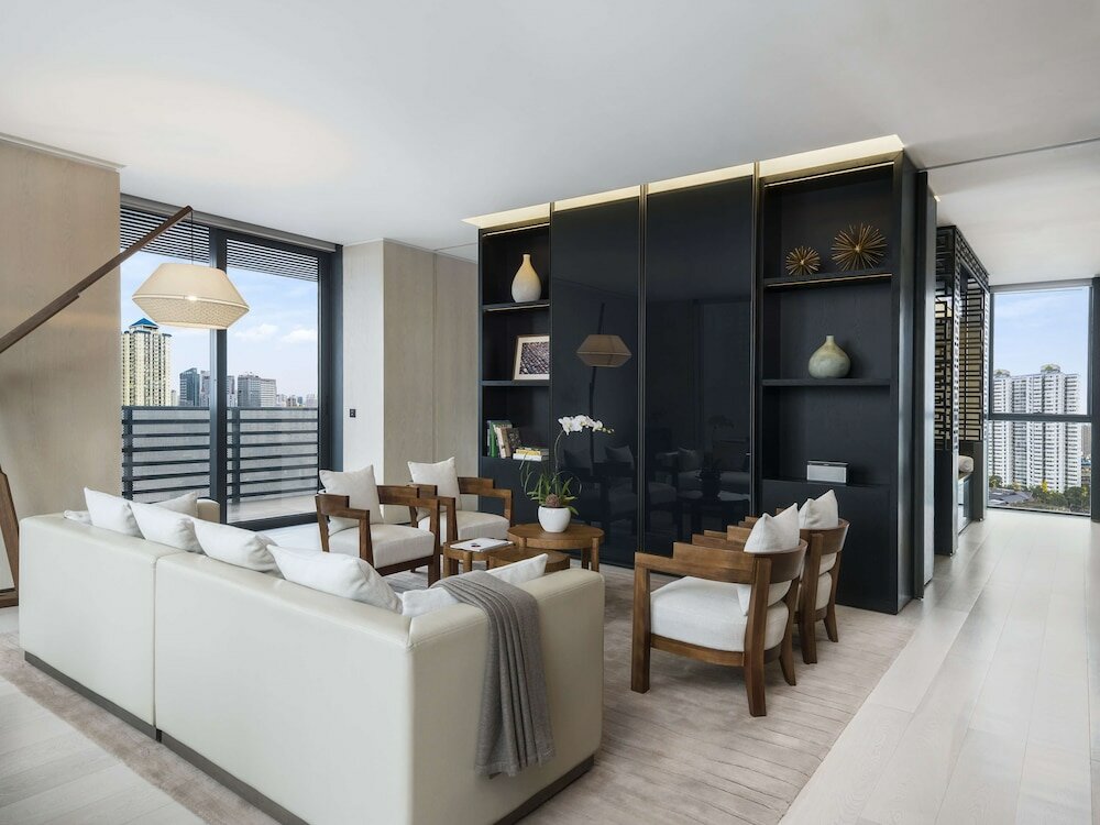 Фото The Temple House