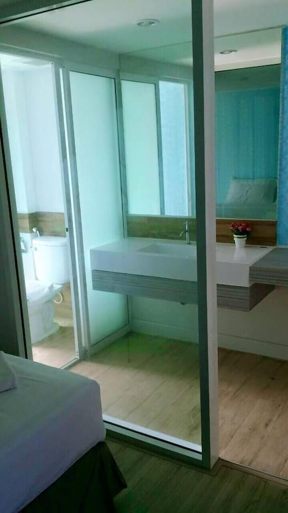 Фото Nantra Pattaya Baan Ampoe Beach