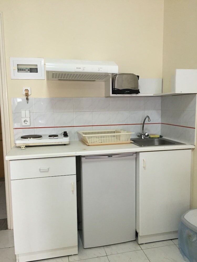 Фото Jasmine Hotel Apartments