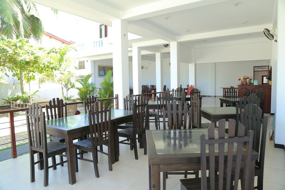 Фото Aurora Hotel & Restaurant