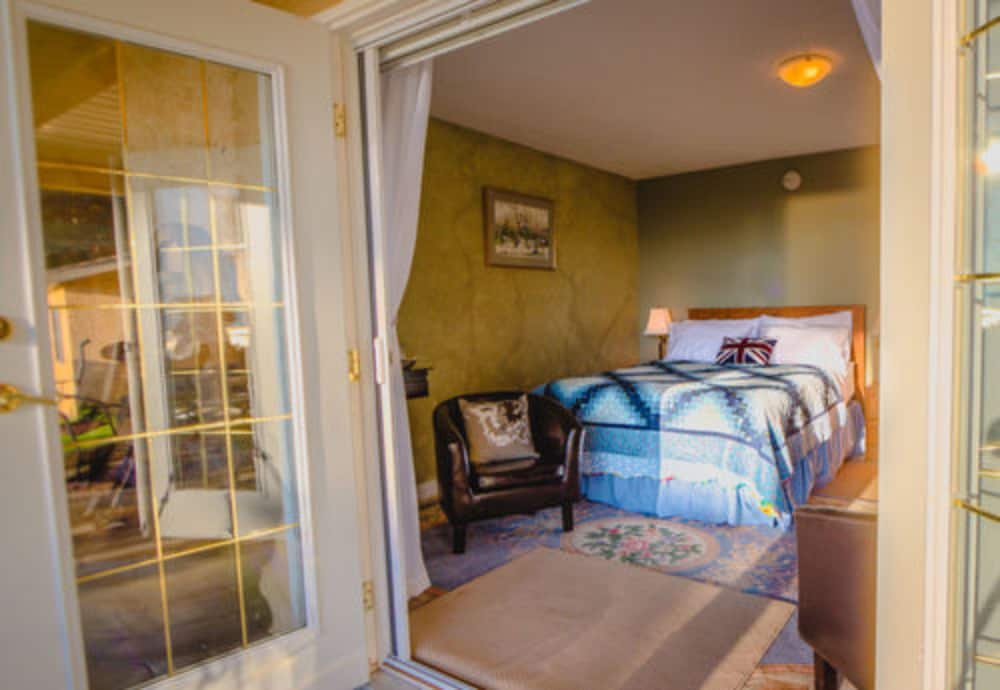 Фото Rae Leigh Heights BnB