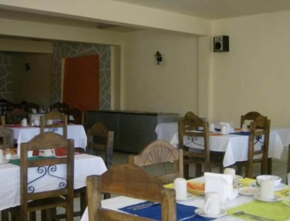 Фото Hotel St Cruz Creel