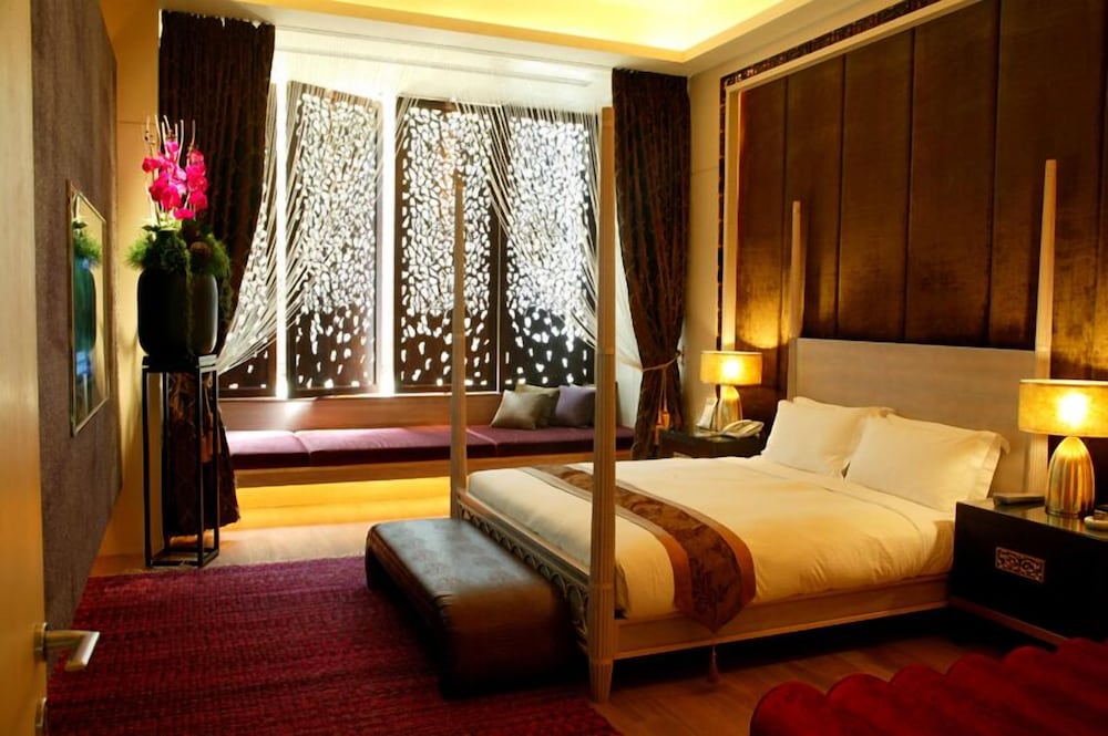 Фото Moonshy Boutique Motel