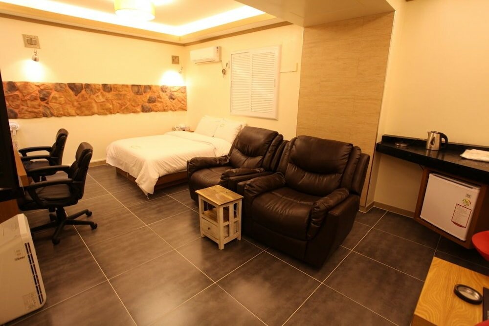 Фото S-Petite Hotel