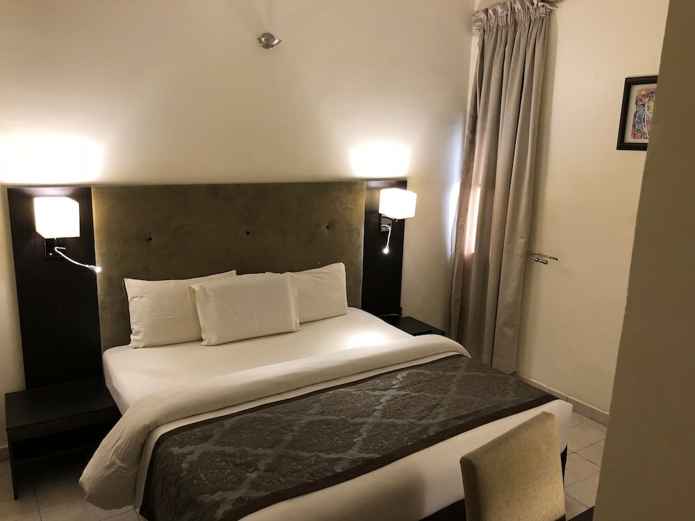 Фото Lakeem Suites Ikoyi