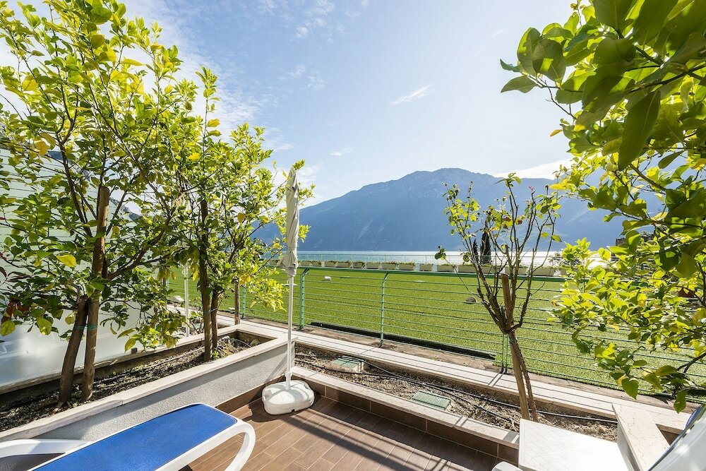 Фото Hotel Garda Bellevue