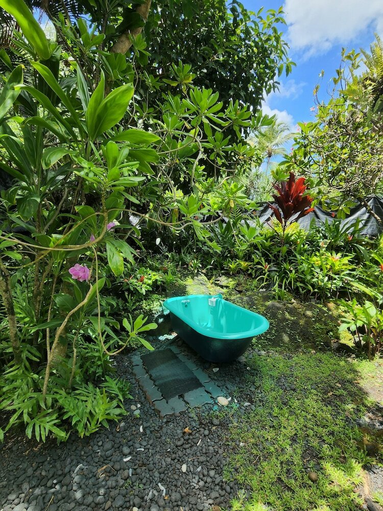 Фото Ma'ukele Lodge