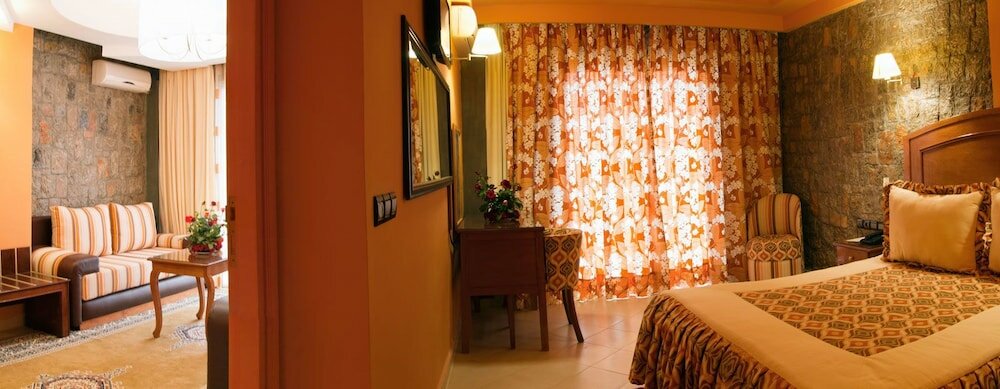 Фото Hotel Chems du Lac