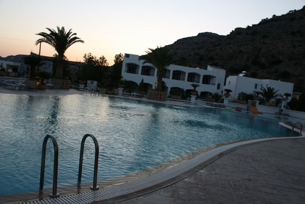 Фото Hotel Pefkos Beach