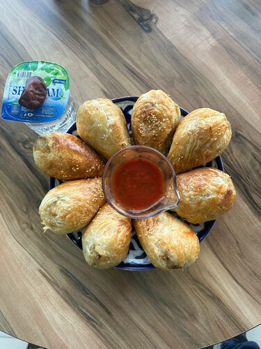 Gozal ayol uysiz erkak bilan jinsiy aloqada boladi.