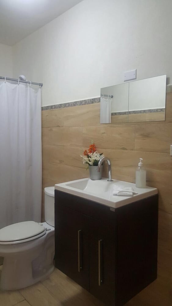 Фото Genesis Apartments