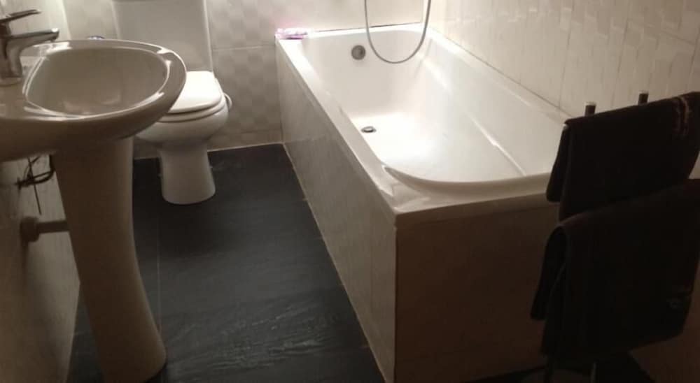 Фото Campbell Hotel Accra