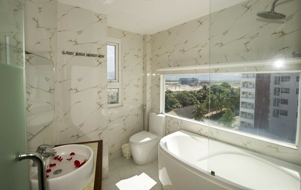 Фото Art Deluxe Hotel