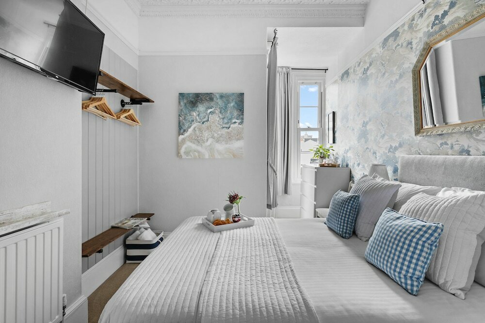 Фото Sandway House