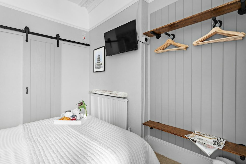 Фото Sandway House