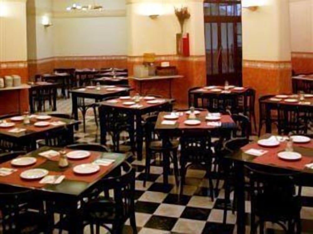 Фото Peninsular Hotel