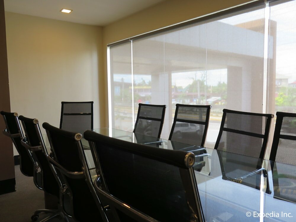 Фото Big 8 Corporate Hotel