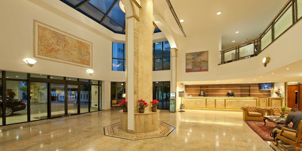 Фото Hotel Ninety