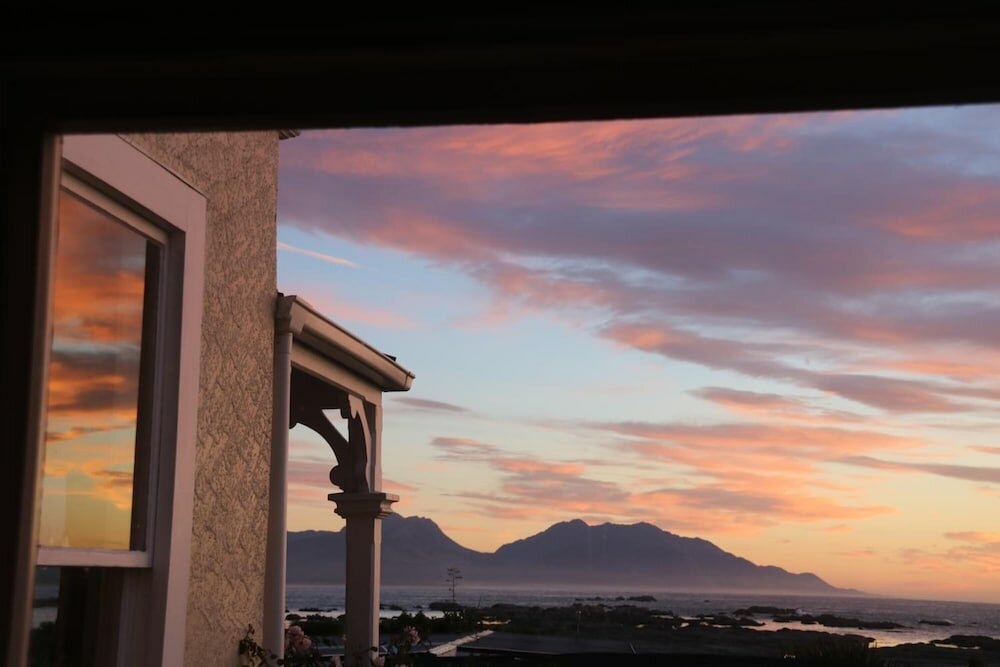 Фото The Point Bed & Breakfast