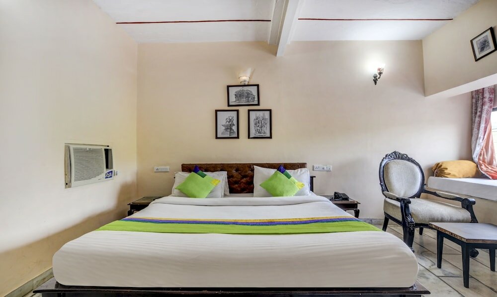 Фото Treebo Trend Hotel Kumbhal Castle With Valley View