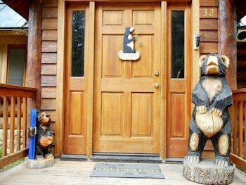 Гостиница Baldy Bear 2 Bedrooms 2 Bathrooms Cabin