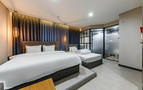 Гостиница Changwon Palyongdong Hotel Cozy в Чханвоне