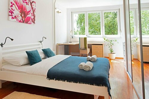 Гостиница Bright 2bdr Apartment With a Balcony в Загребе
