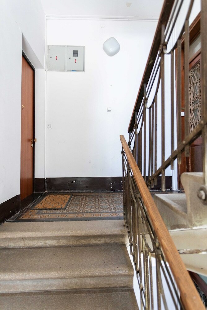 Фото Bright and Spacious 2bdr Apartment in Heart of Zagreb