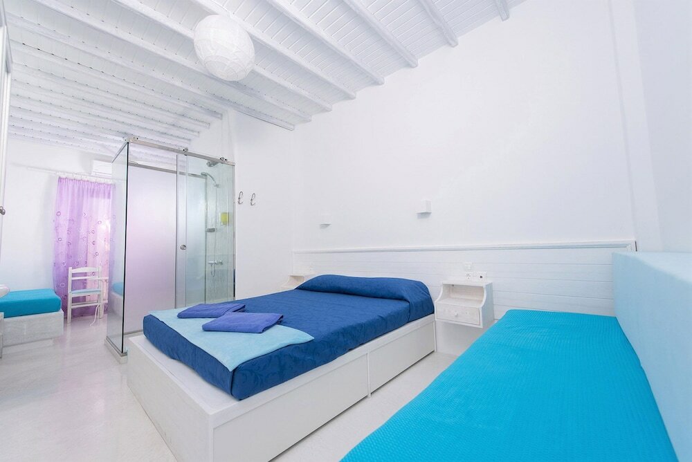 Фото Melesios Mykonos Town Studios