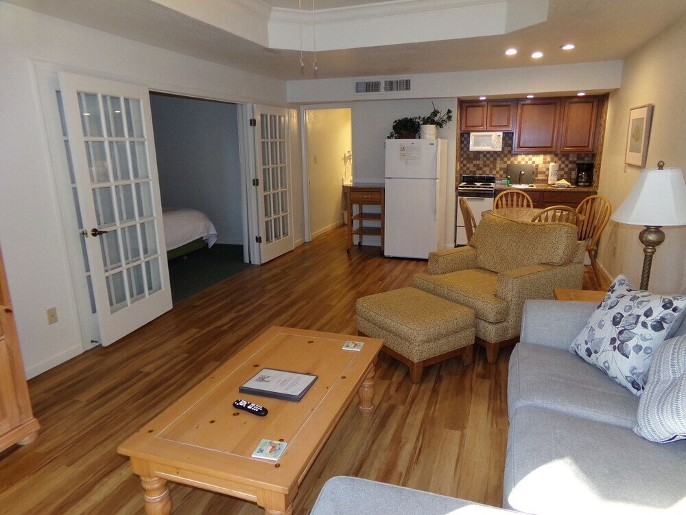 Фото Treetop Condominium