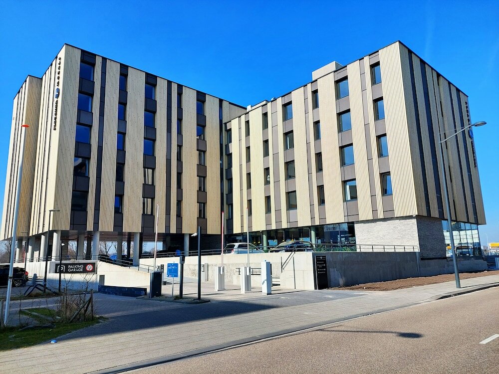 Фото отеля 2