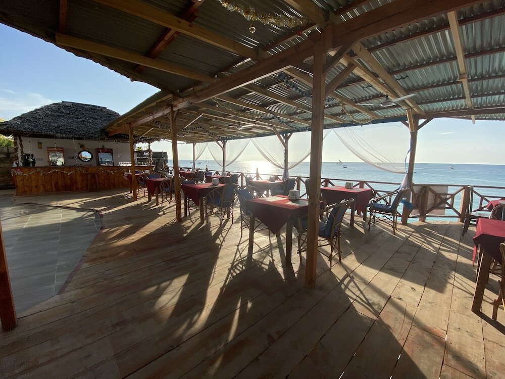 Фото Zenobia Beach Resort