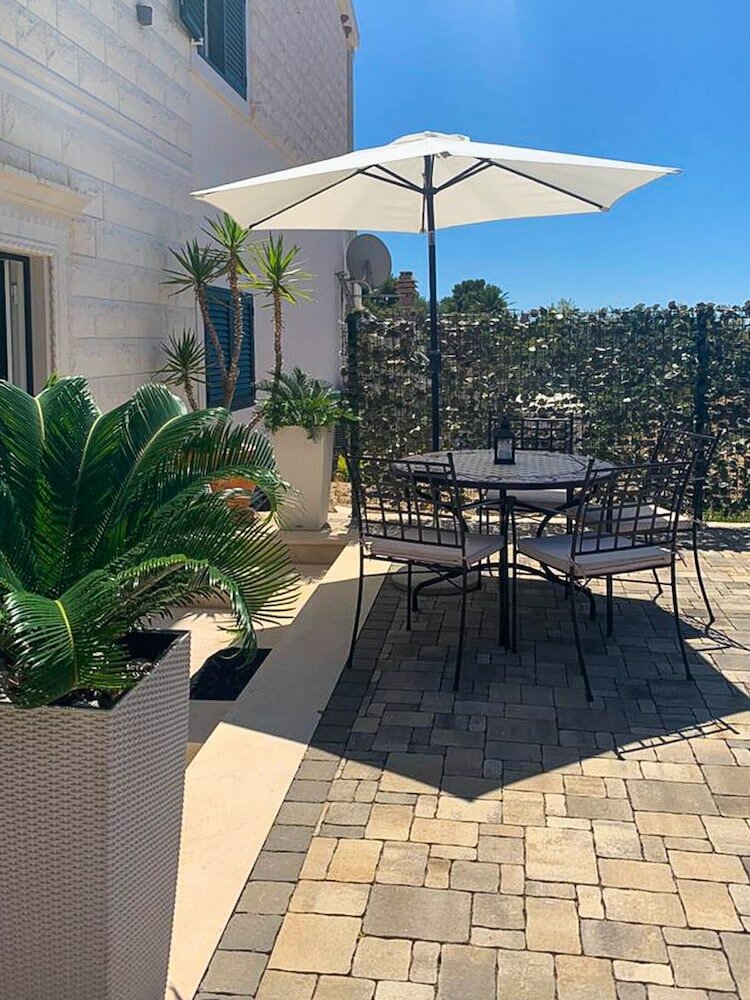 Фото Luxury Apartment Domenica