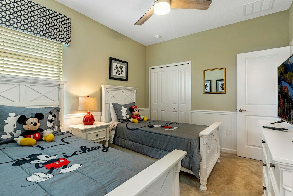 Фото Lake Breeze 6 Bedrooms