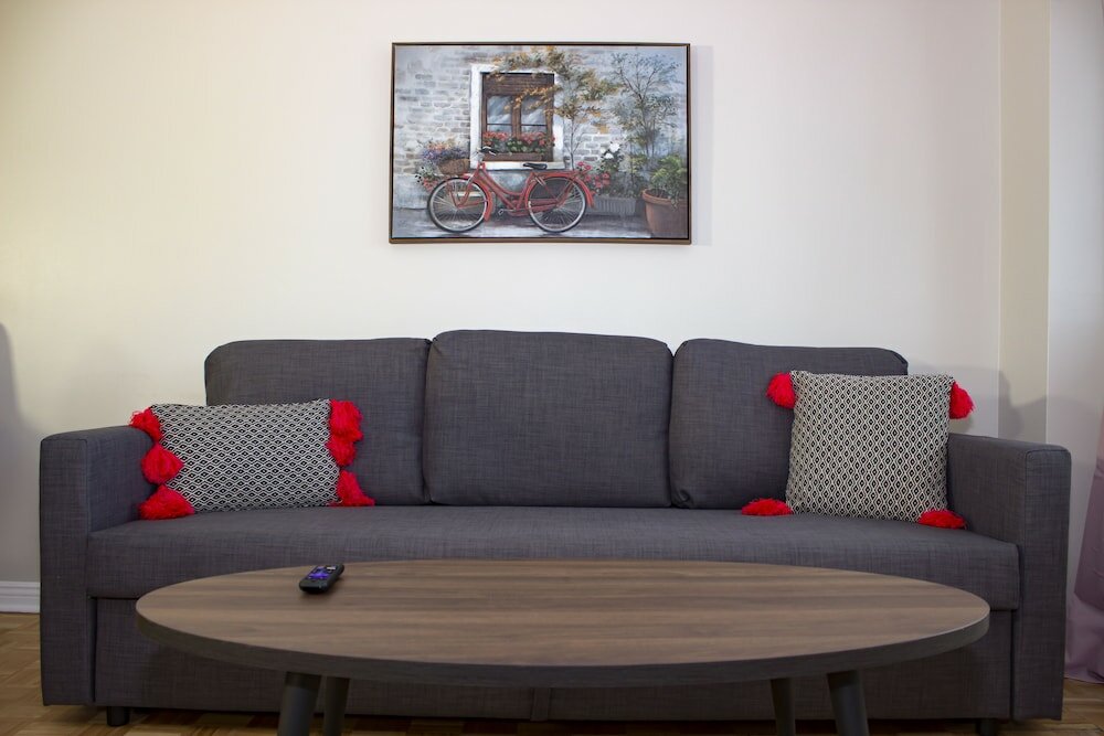 Фото Golden Castle In Montreal