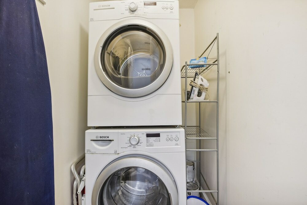 Фото Tropic Winds by Book That Condo