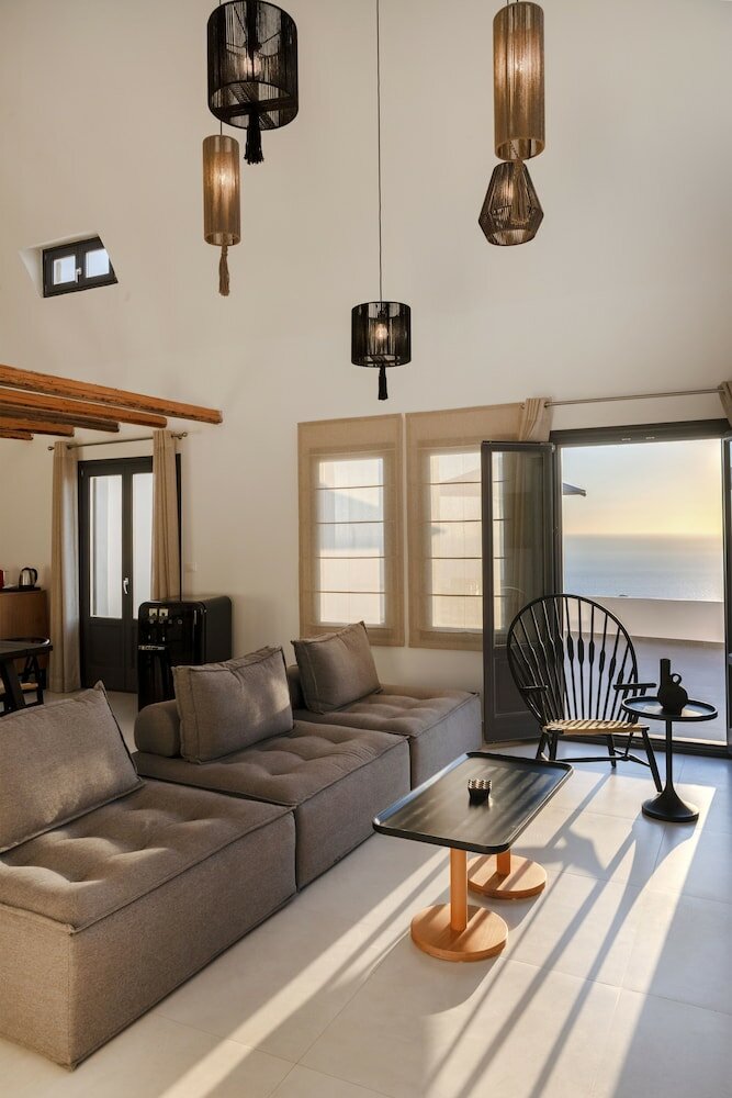 Фото La Maltese Villas Santorini