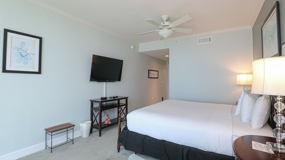 Фото Sea Breeze 1002 Penthouse