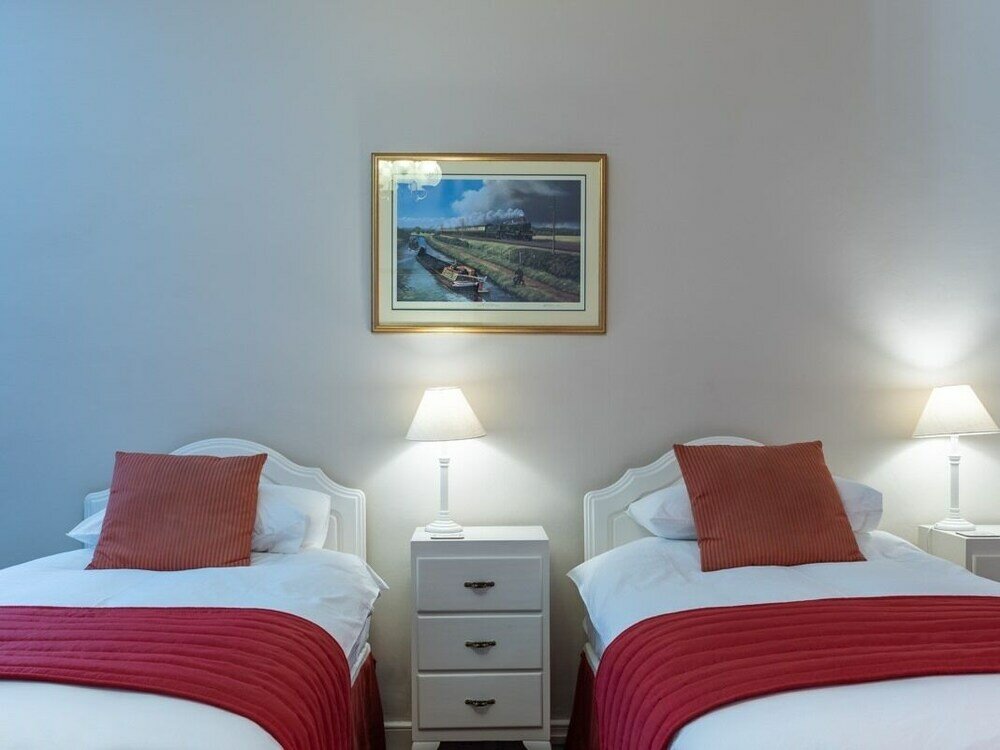 Фото Manor Farm B & B