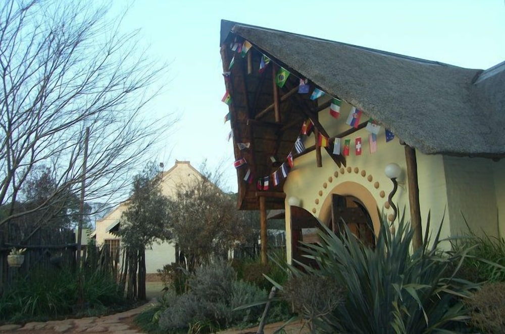 Фото African Silhouette Guesthouse