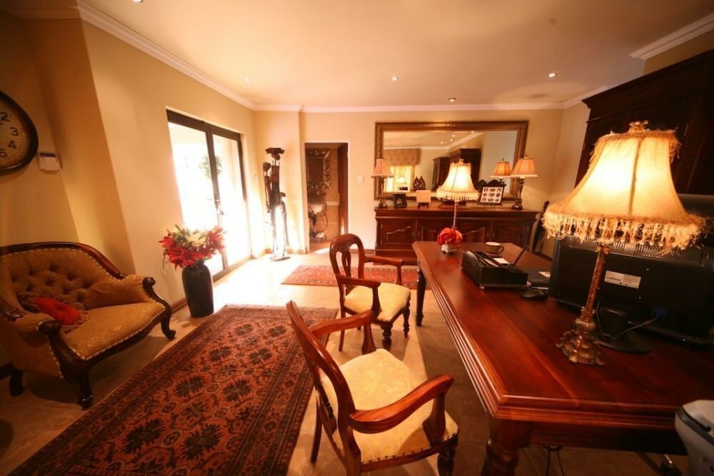 Фото Le Cozmo Guest House