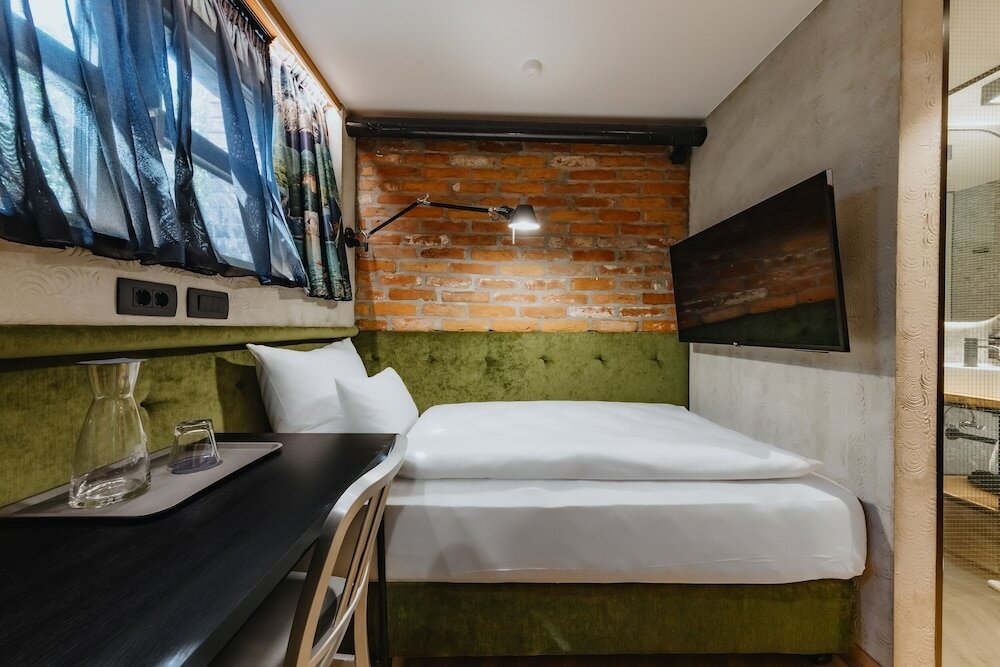 Фото One66 Hotel