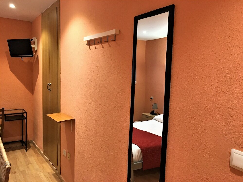 Фото Hotel Roc de St Miquel