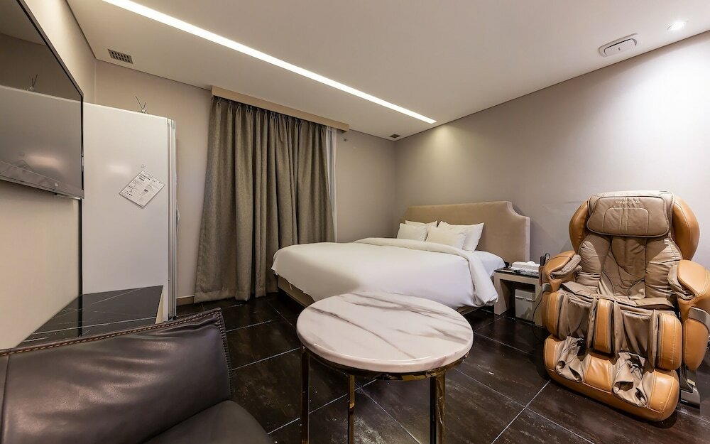 Фото Daejeon Yuseong Bergen Hotel